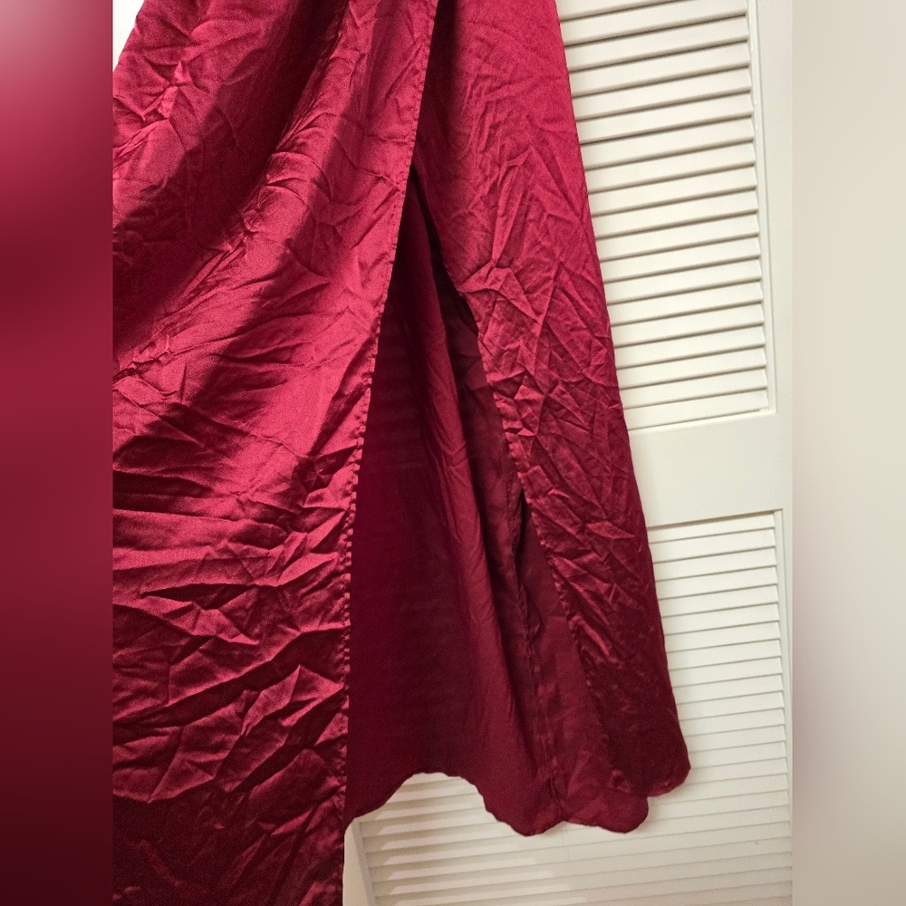 SHEIN - Red Evening Faux Satin Halter Maxi Dress With Side Leg Slit - Picture 4 of 7